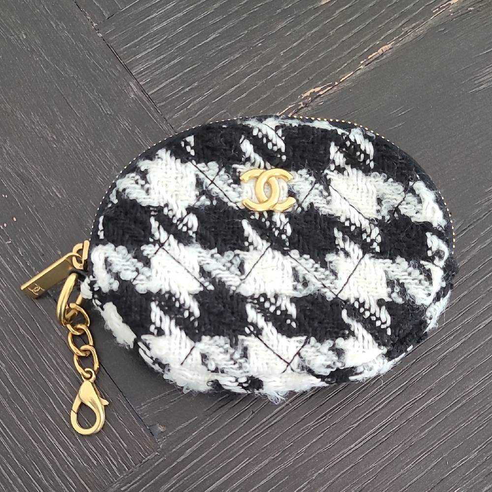 Chanel Tweed Quilted Coin Purse